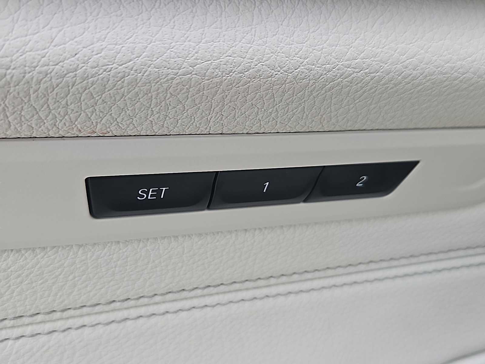 2022 BMW 5 Series 530i - Photo 20