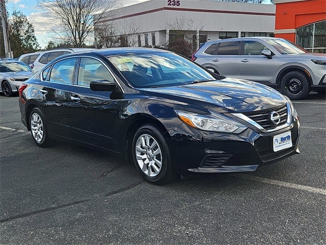 2017 Nissan Altima 2.5 S photo 3
