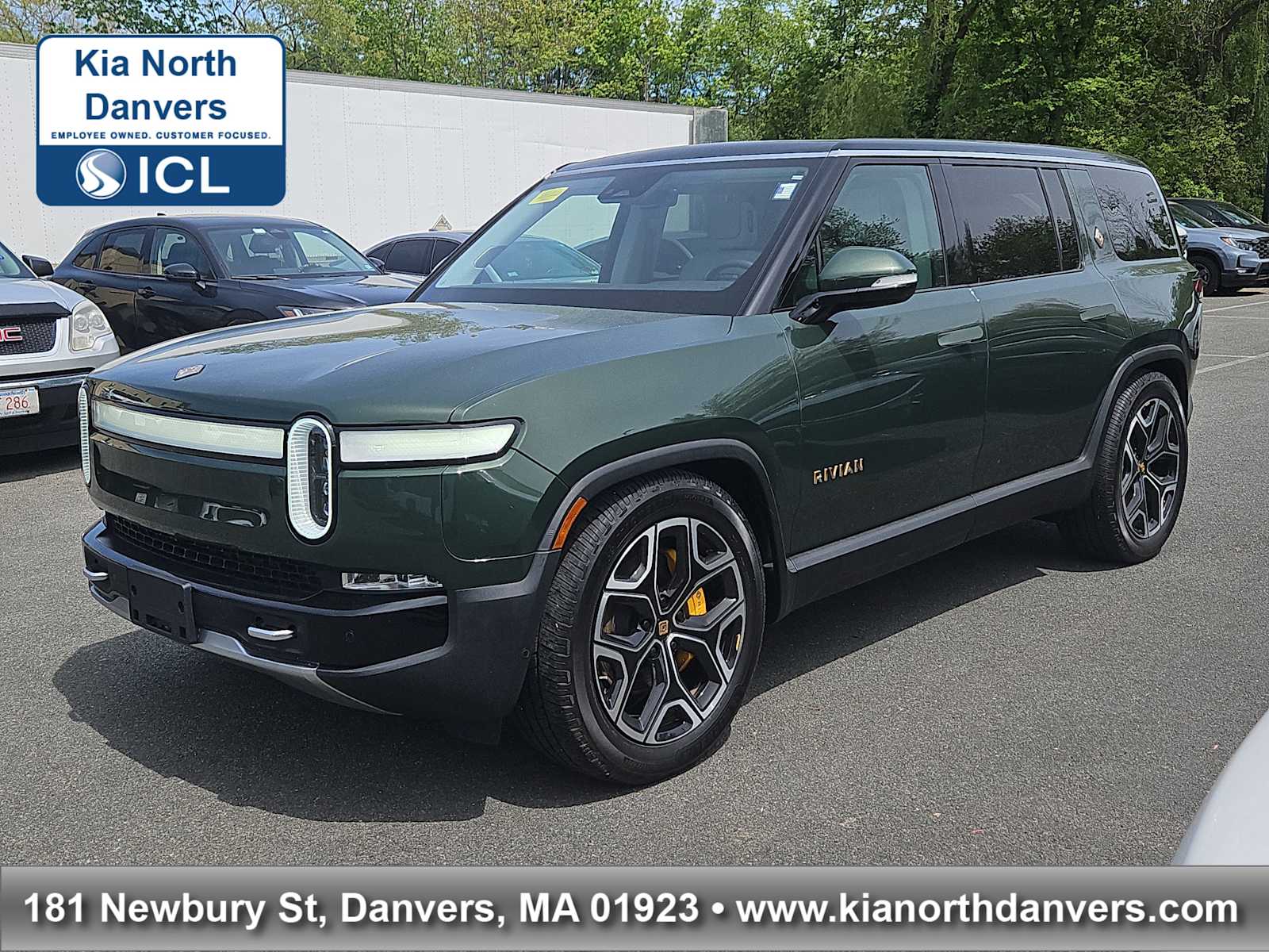 2023 Rivian R1S Adventure Quad-Motor Large Pack's photo