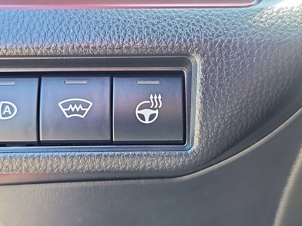2024 Toyota Prius Prime XSE - Photo 19