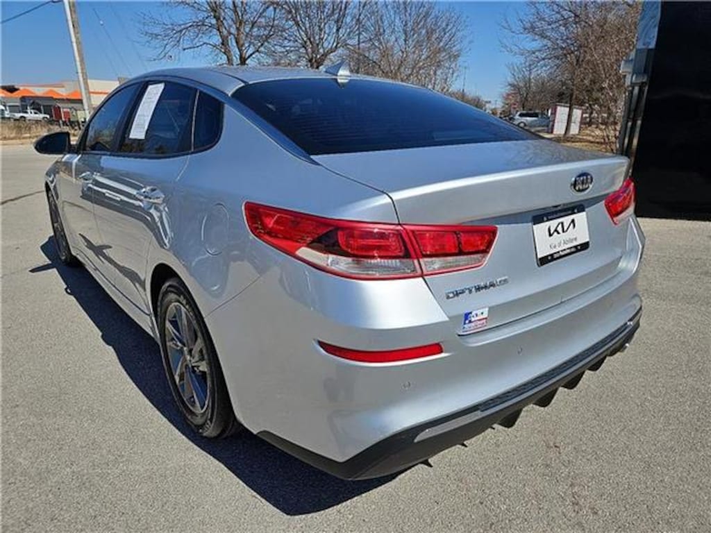 Used 2020 KIA Optima LX Sedan