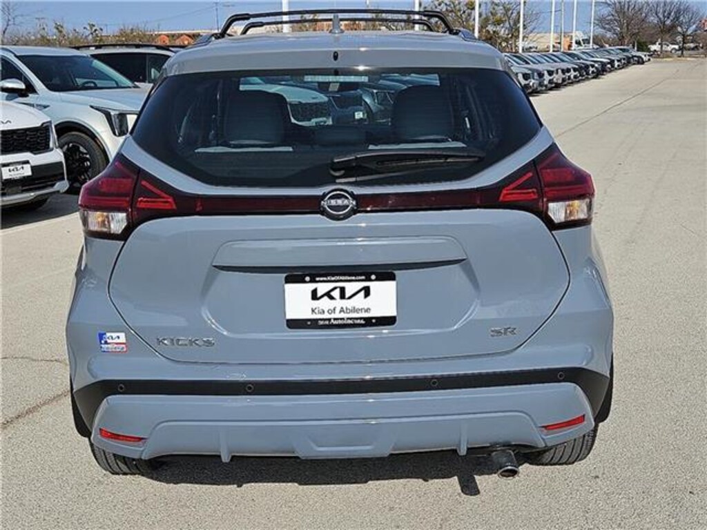Used 2023 Nissan Kicks SR