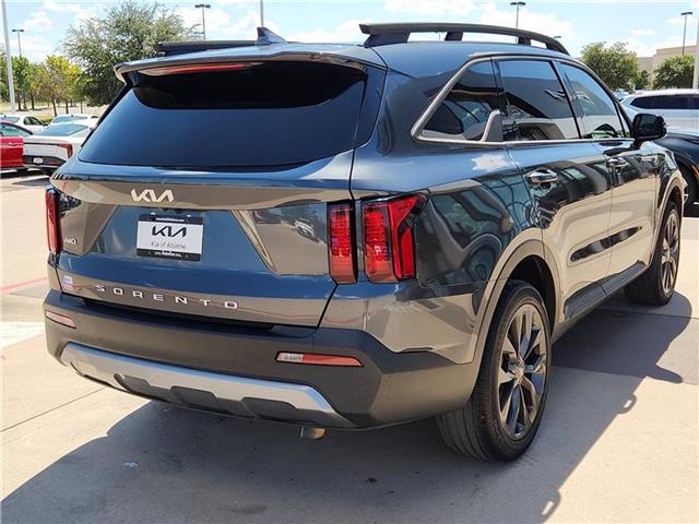 2022 Kia Sorento X-Line EX photo 4