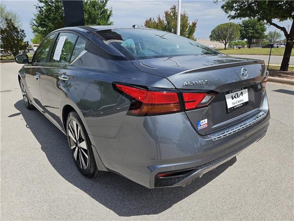 Used 2022 Nissan Altima 2.5 SV
