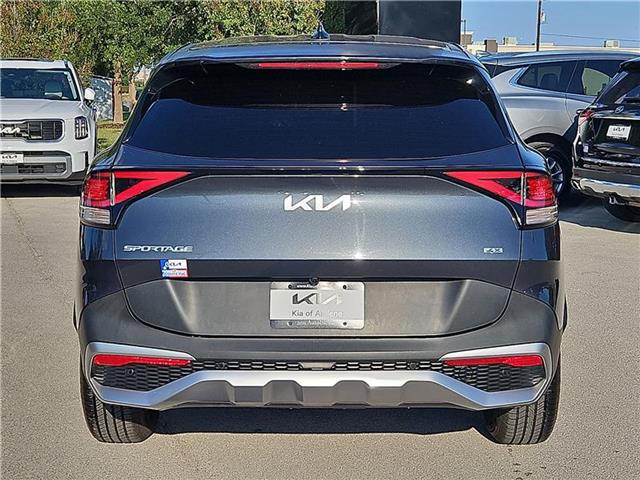 2023 Kia Sportage LX photo 4