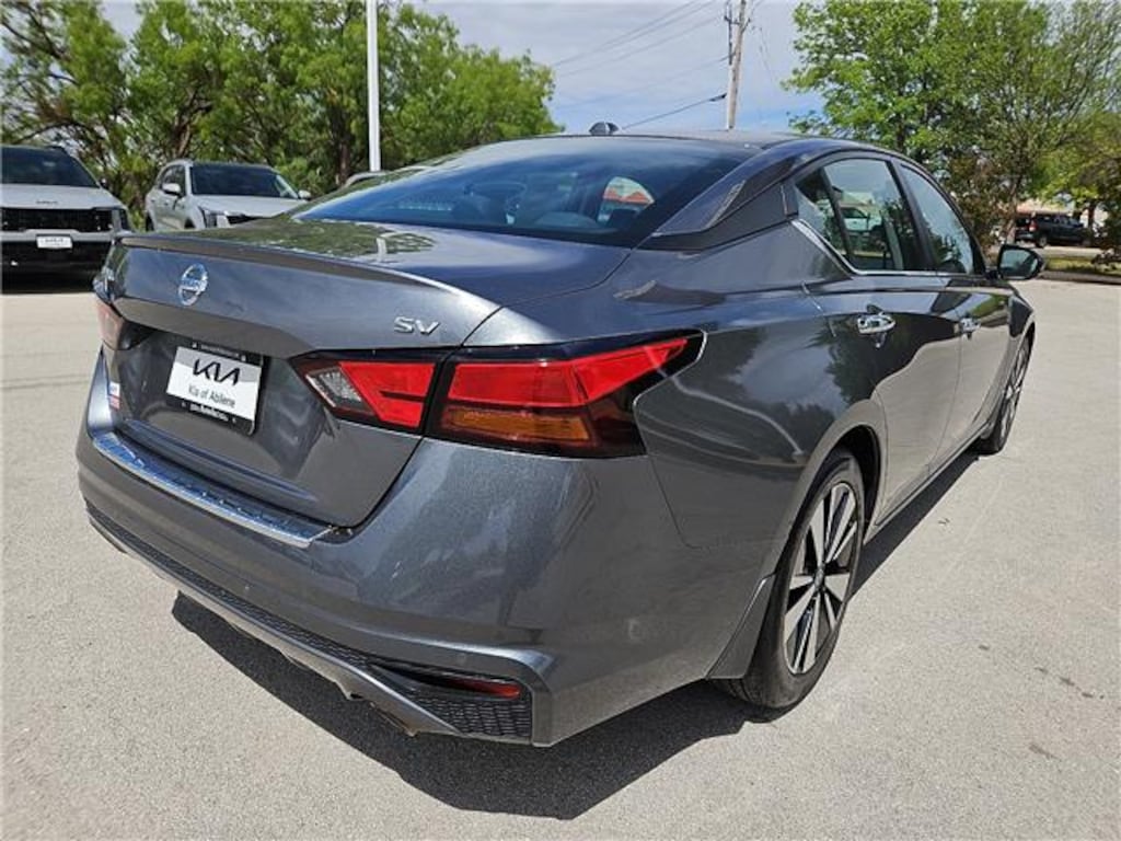 Used 2022 Nissan Altima 2.5 SV