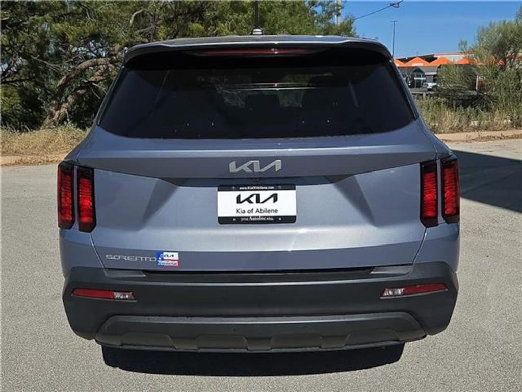 Certified 2023 KIA Sorento LX Front-Wheel Drive