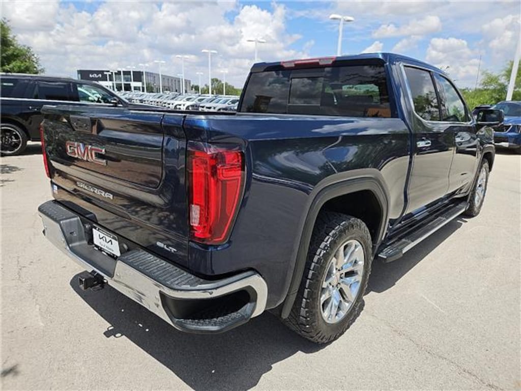 Used 2020 GMC Sierra 1500 SLT 4x2 Crew Cab 5.75 ft. box 147.4 in. WB