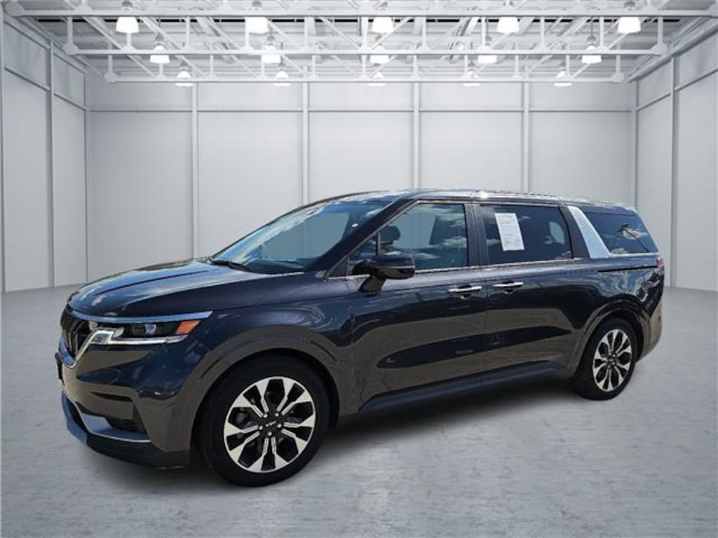 Used 2023 KIA Carnival EX Passenger Van