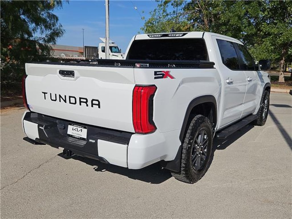 Used 2025 Toyota Tundra SR5 (A10) 4x2 CrewMax 5.5 ft. box 145.7 in. WB