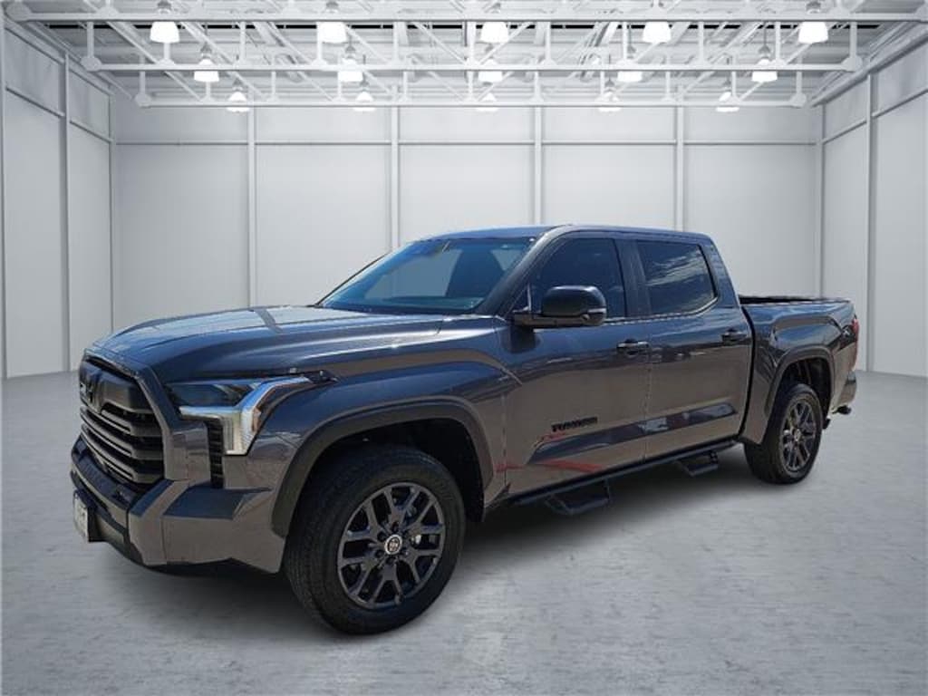 Used 2025 Toyota Tundra SR5 (A10) 4x4 CrewMax 5.5 ft. box 145.7 in. WB