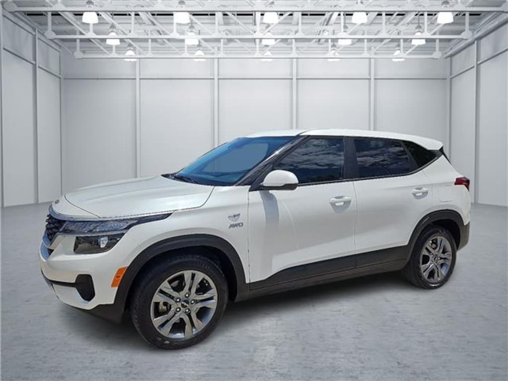 Used 2023 KIA Seltos LX (IVT) All-Wheel Drive