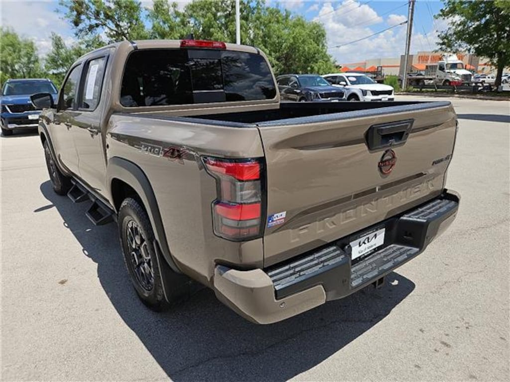 Used 2023 Nissan Frontier PRO-4X (A9) 4x4 Crew Cab 5 ft. box 126 in. WB
