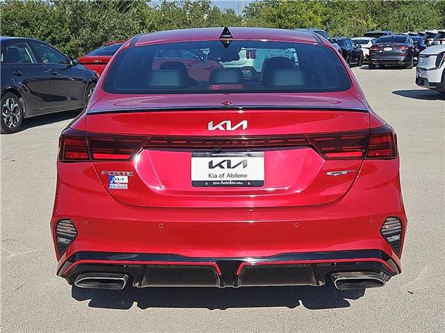 2023 Kia Forte GT photo 4