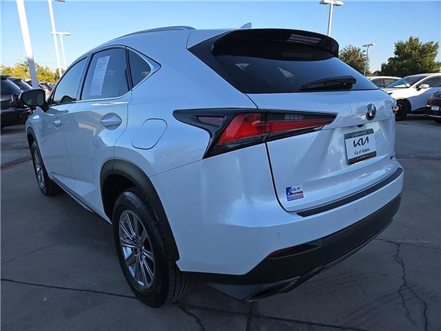 2021 Lexus NX 300 photo 3