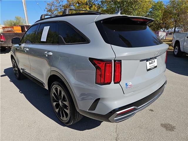 2023 Kia Sorento SX photo 3