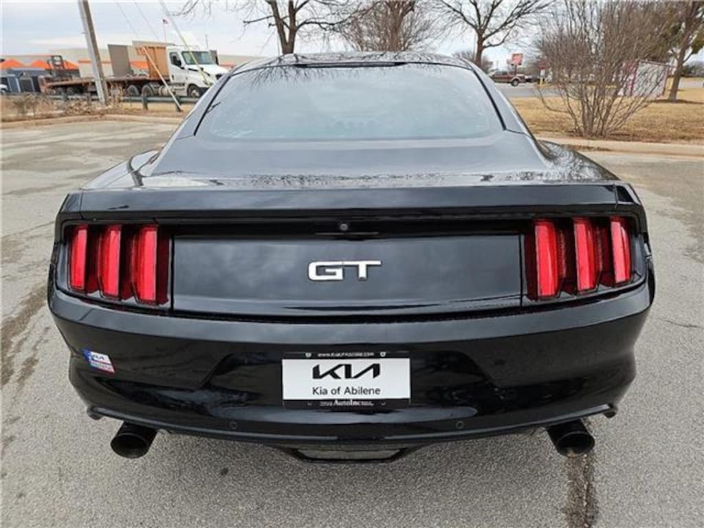 Used 2017 Ford Mustang GT Fastback