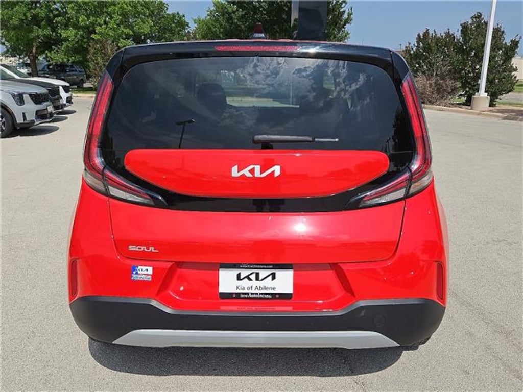 Used 2024 KIA Soul S (IVT) Hatchback