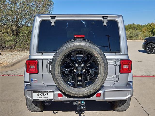 2021 Jeep Wrangler Unlimited High Altitude photo 4