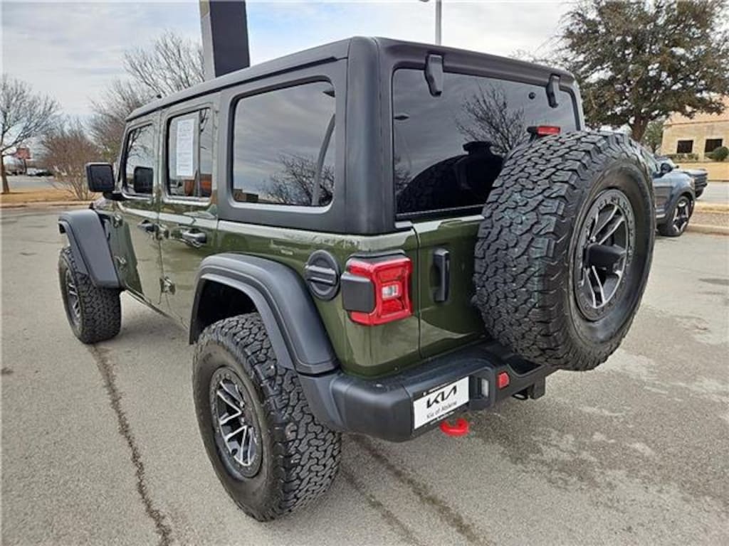 Used 2024 Jeep Wrangler Rubicon 4x4