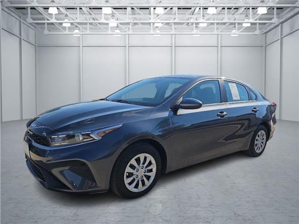 Used 2024 KIA Forte LX (IVT) Sedan