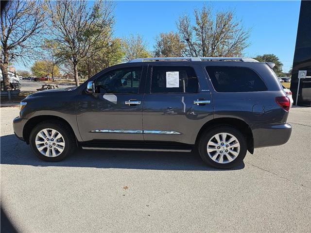 2019 Toyota Sequoia Platinum photo 2