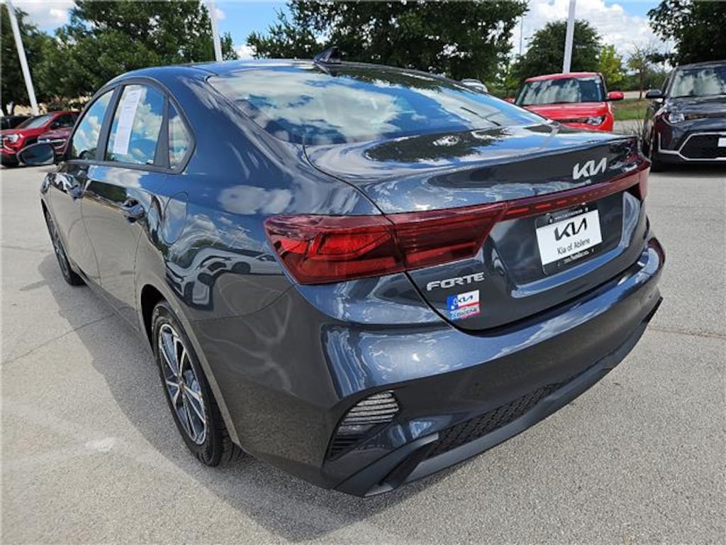 Certified 2024 KIA Forte LXS (IVT) Sedan