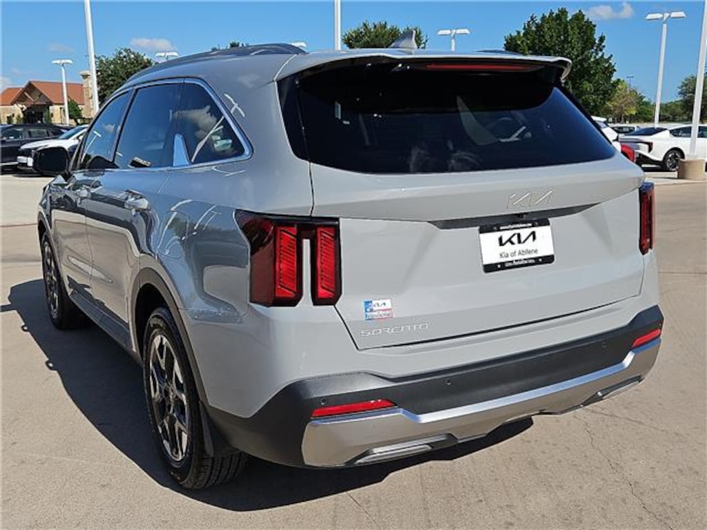 Certified 2025 KIA Sorento S Front-Wheel Drive