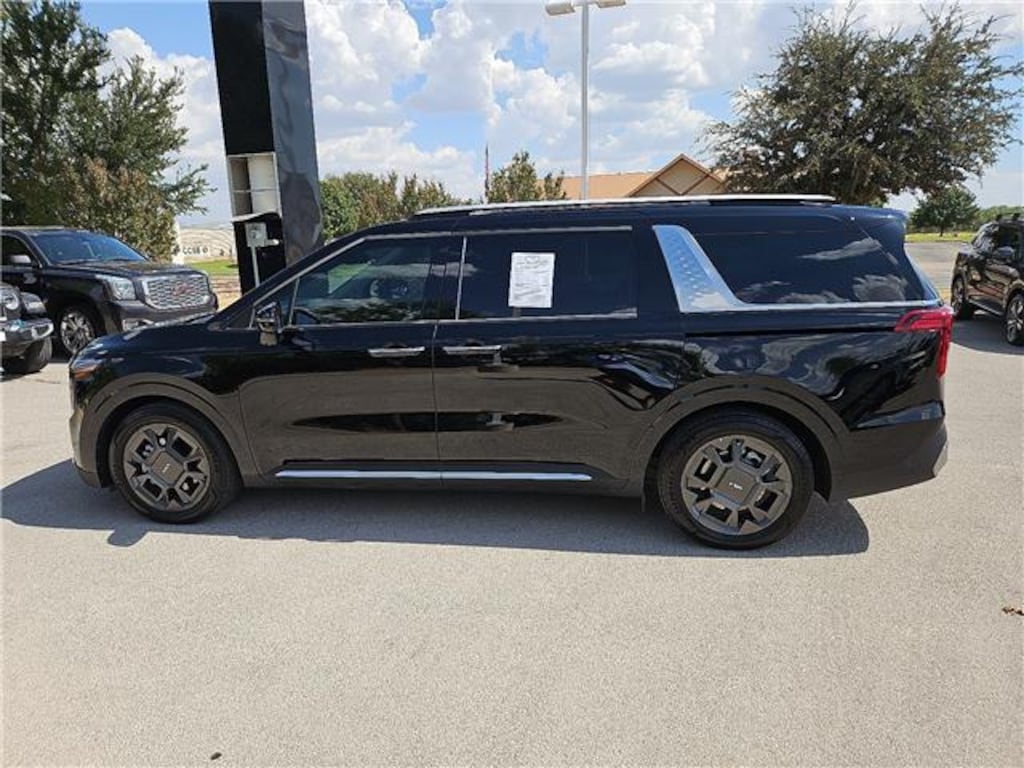 Used 2025 KIA Carnival SX Passenger Van