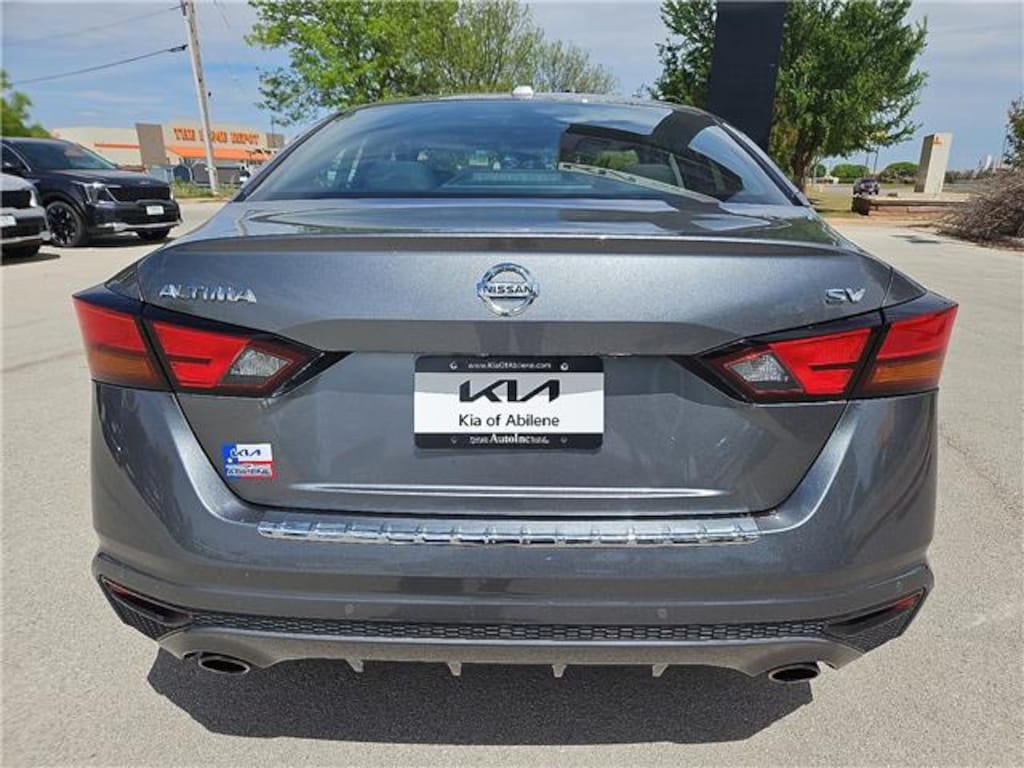 Used 2022 Nissan Altima 2.5 SV