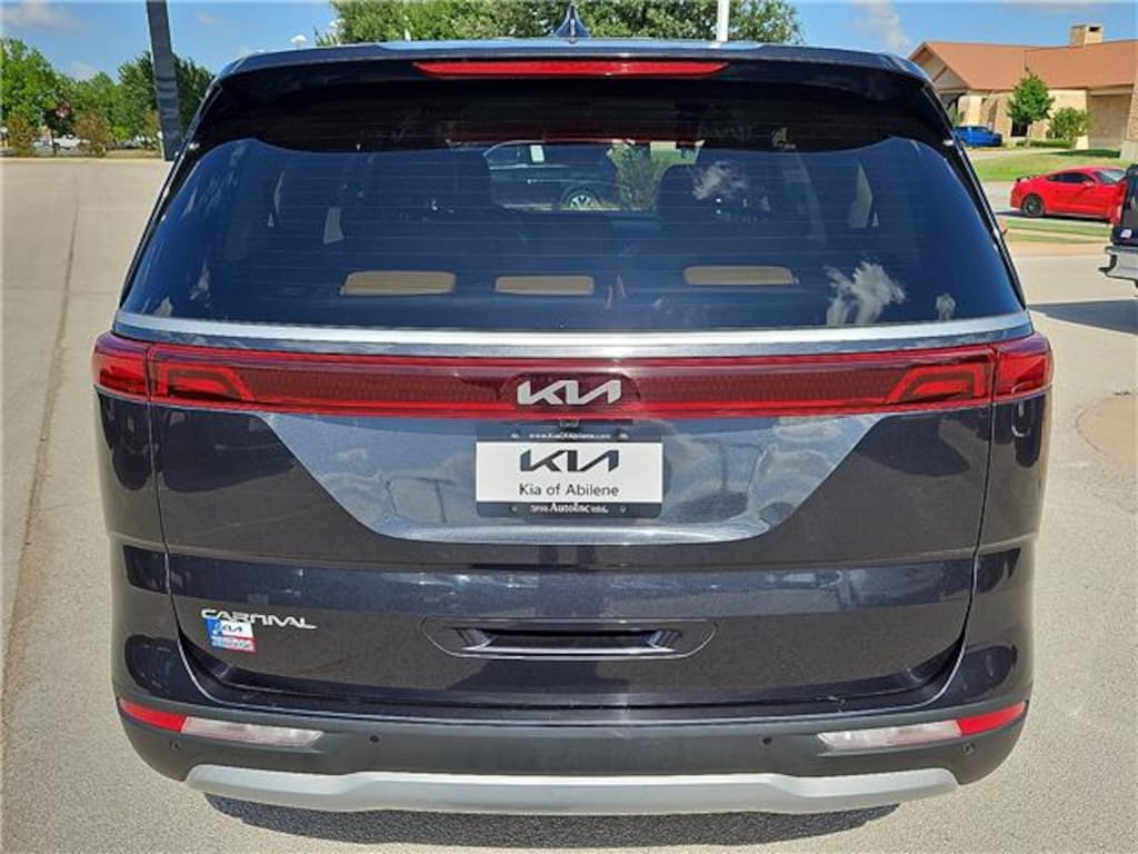 Used 2023 KIA Carnival EX Passenger Van