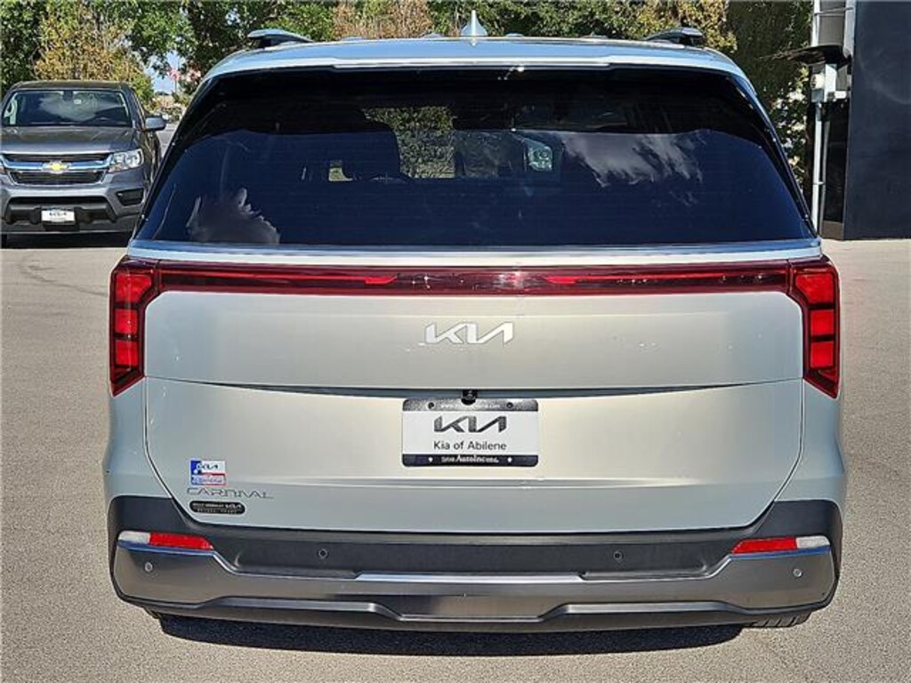 Used 2025 KIA Carnival SX Passenger Van