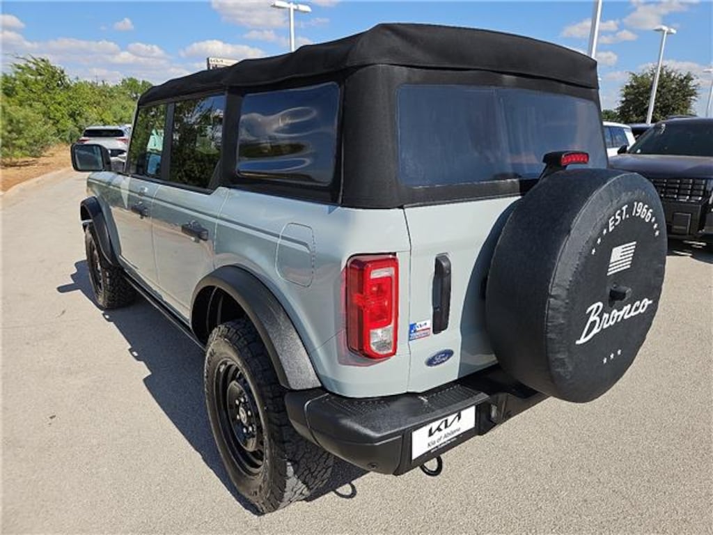 Used 2022 Ford Bronco Black Diamond 4x4