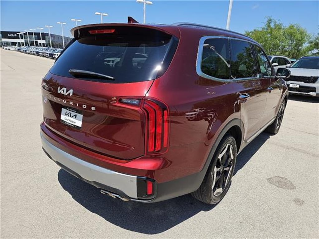 Used 2024 KIA Telluride S Front-Wheel Drive