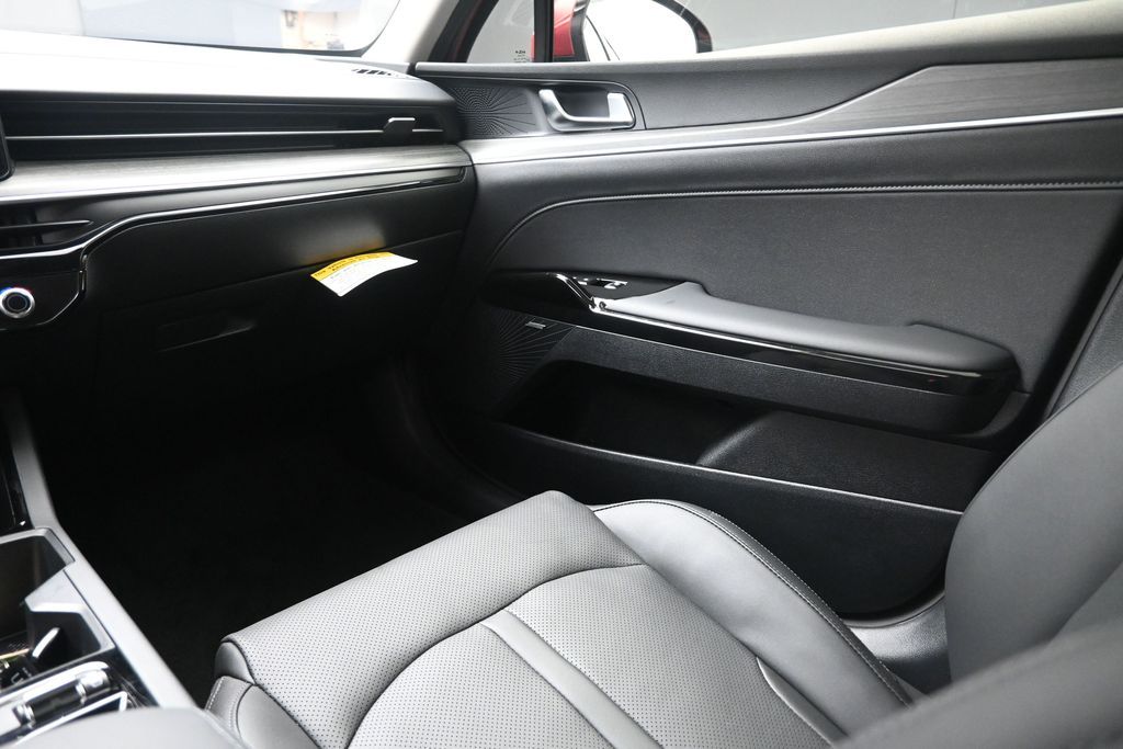 2025 Kia K5 EX - Photo 31