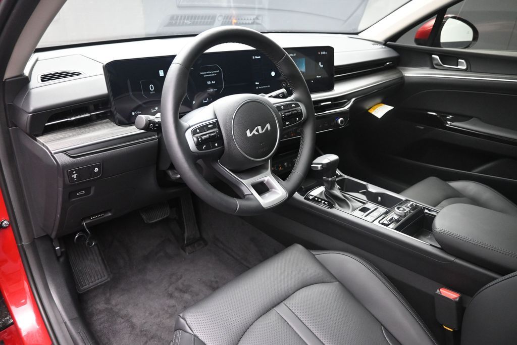2025 Kia K5 EX - Photo 23