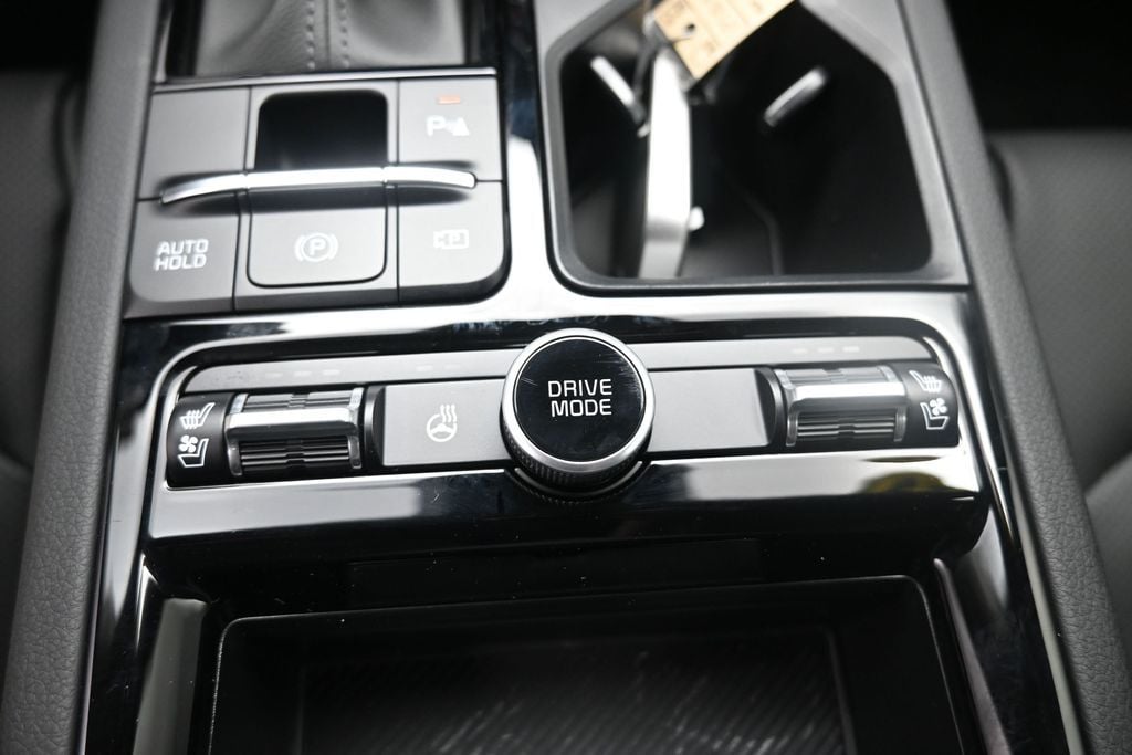 2025 Kia K5 EX - Photo 19