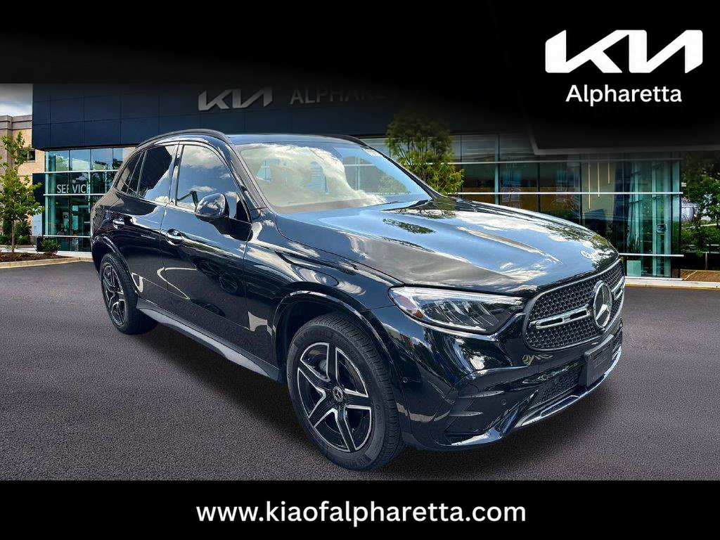 2023 Mercedes-Benz GLC 300