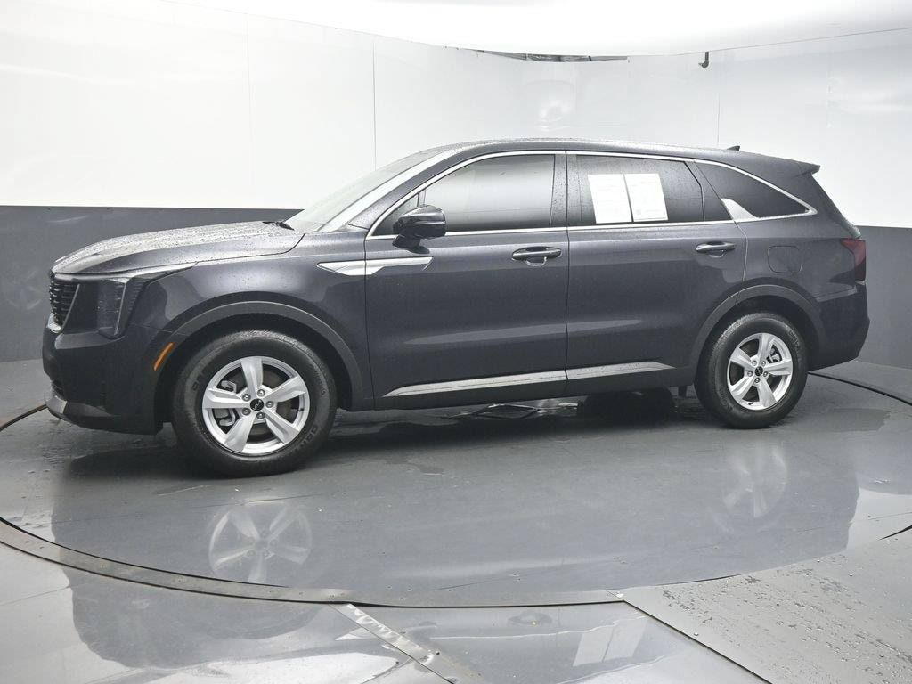 Used 2026 Kia Sorento LX SUV