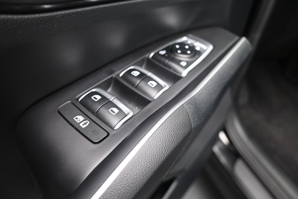 2025 Kia Sorento S - Photo 21