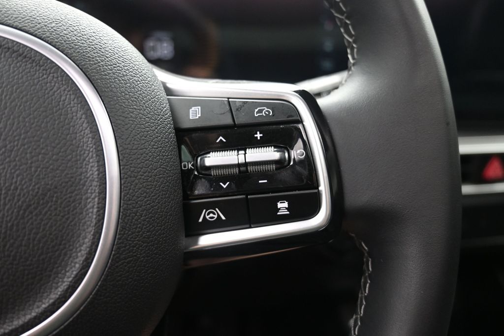 2025 Kia Sorento S - Photo 15