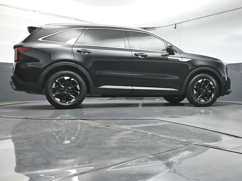2025 Kia Sorento S - Photo 40