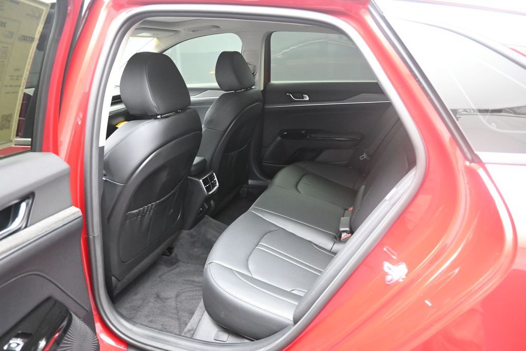 2025 Kia K5 EX - Photo 28