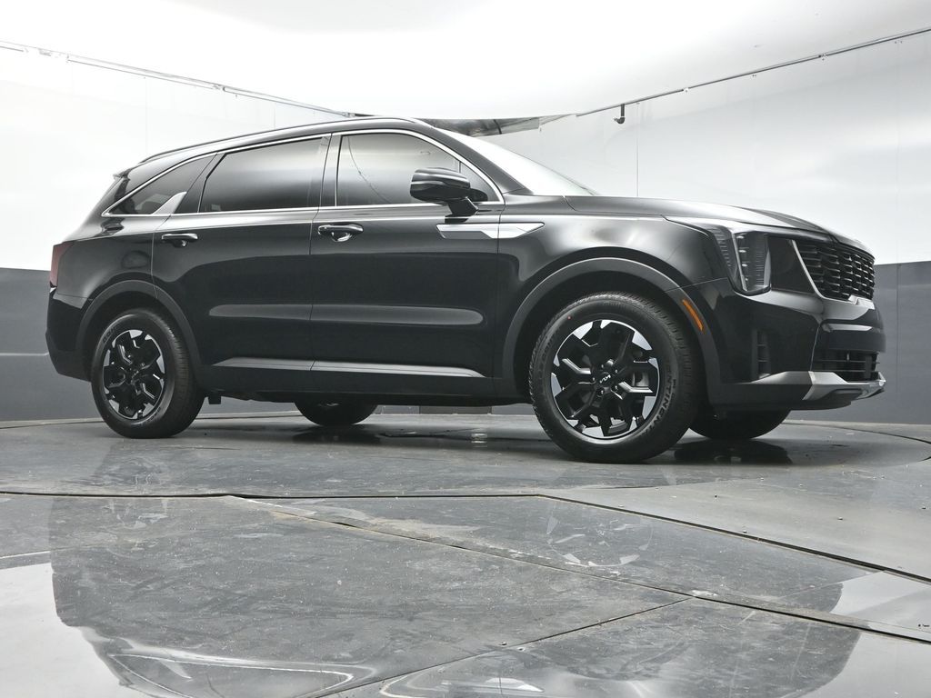 2025 Kia Sorento S - Photo 33