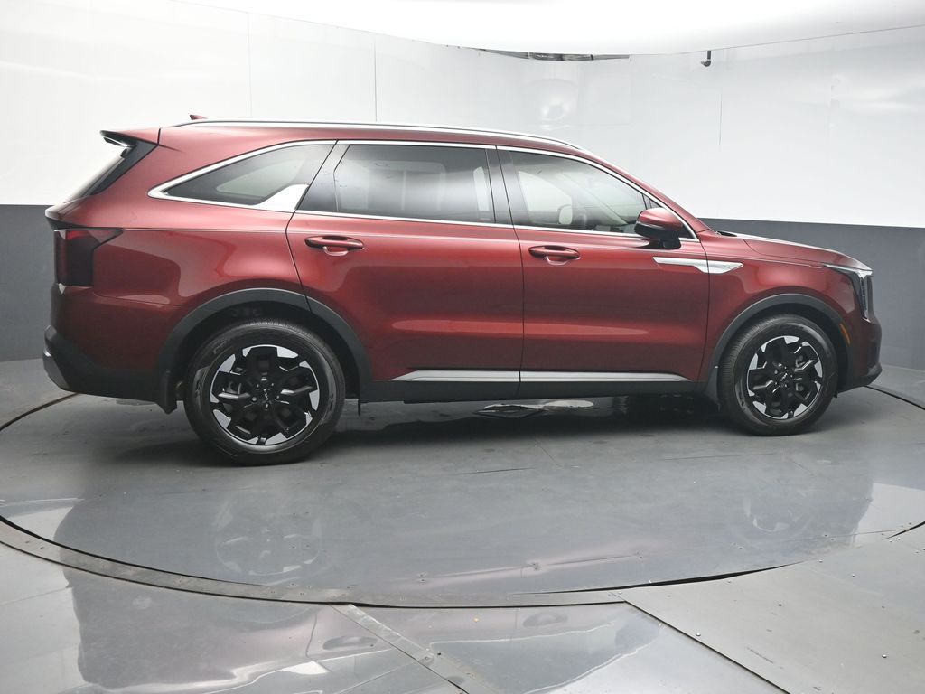 2025 Kia Sorento S - Photo 8