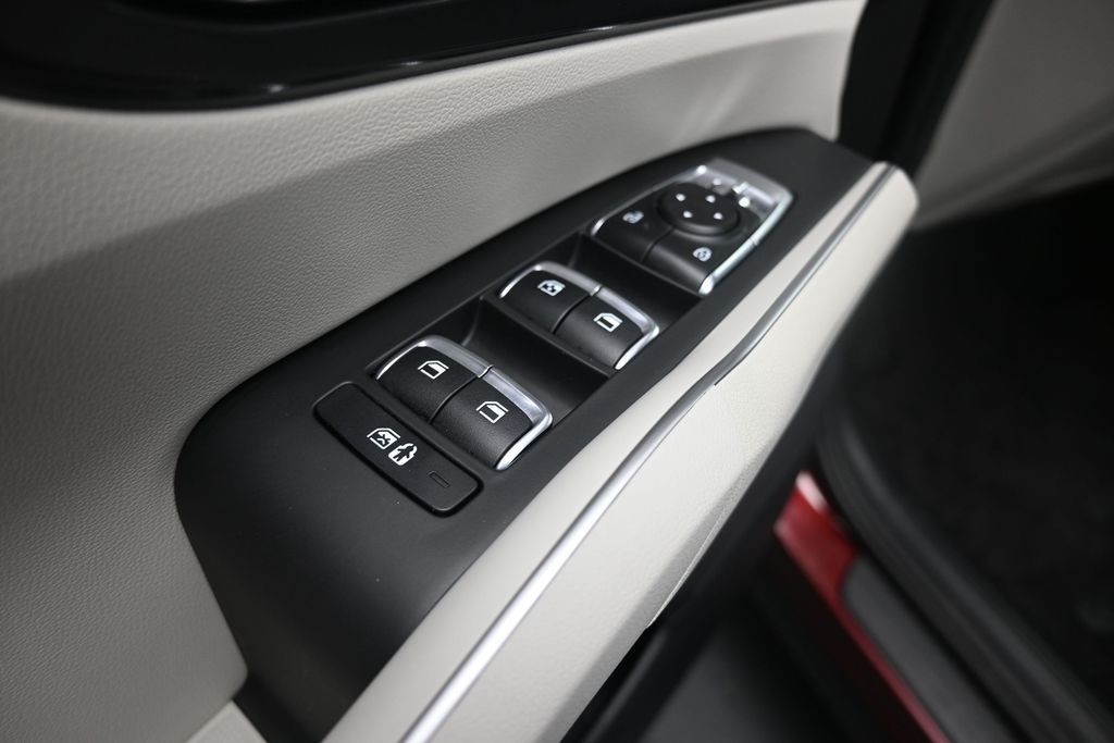 2025 Kia Sorento S - Photo 22
