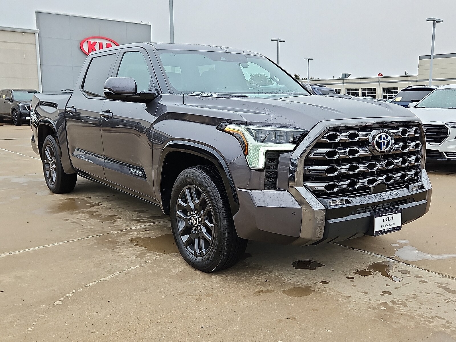 2022 Toyota Tundra Platinum CrewMax photo 4