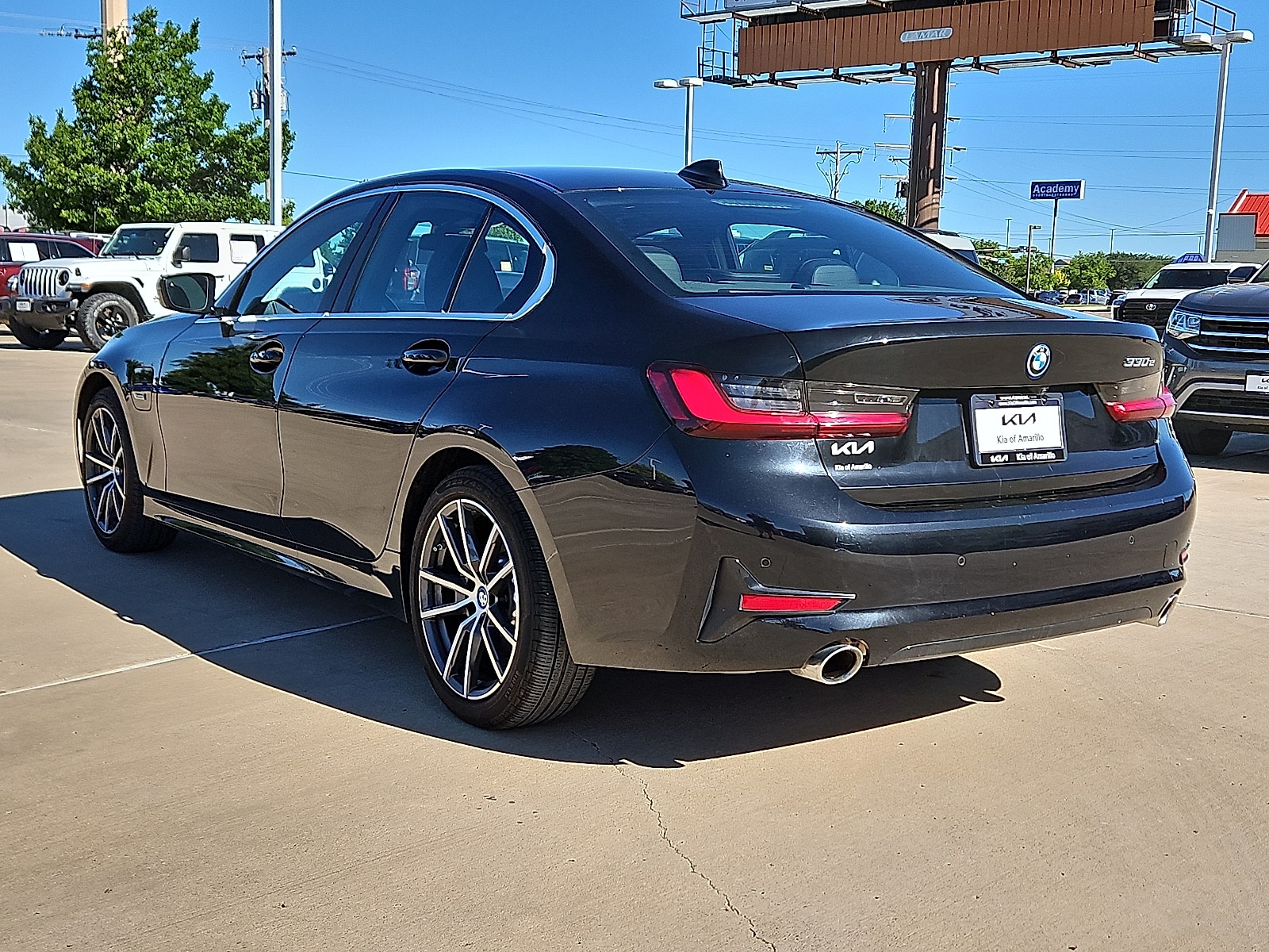 Used 2022 BMW 3 Series 330e with VIN 3MW5P7J08N8C71858 for sale in Amarillo, TX