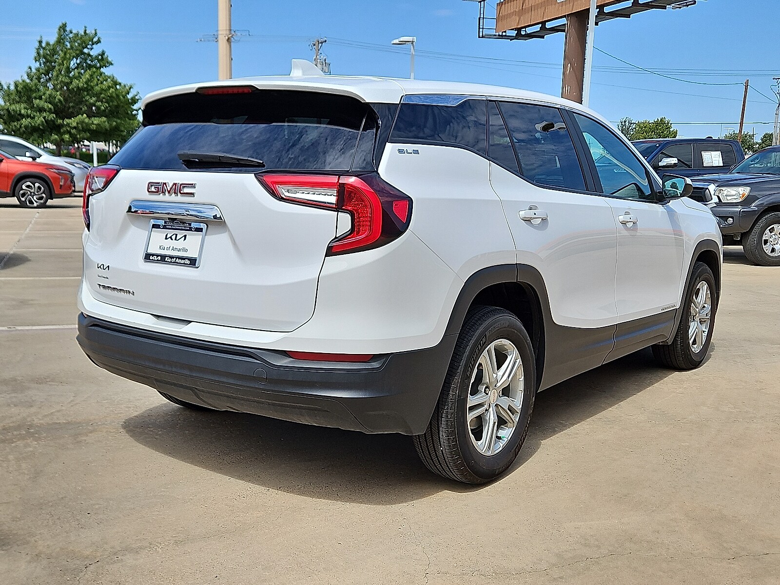 2024 Gmc Terrain SLE photo 3