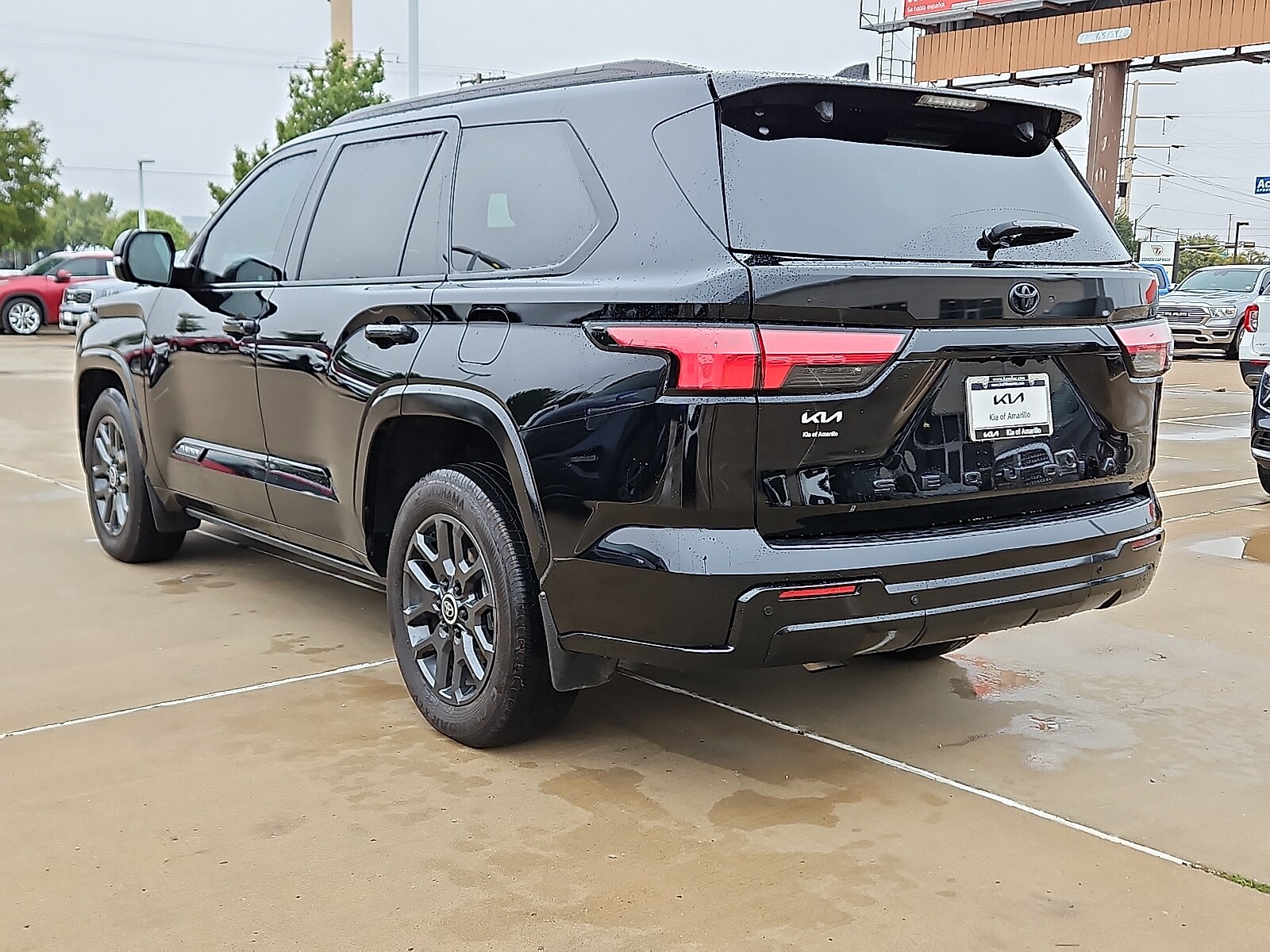 2024 Toyota Sequoia Platinum photo 2